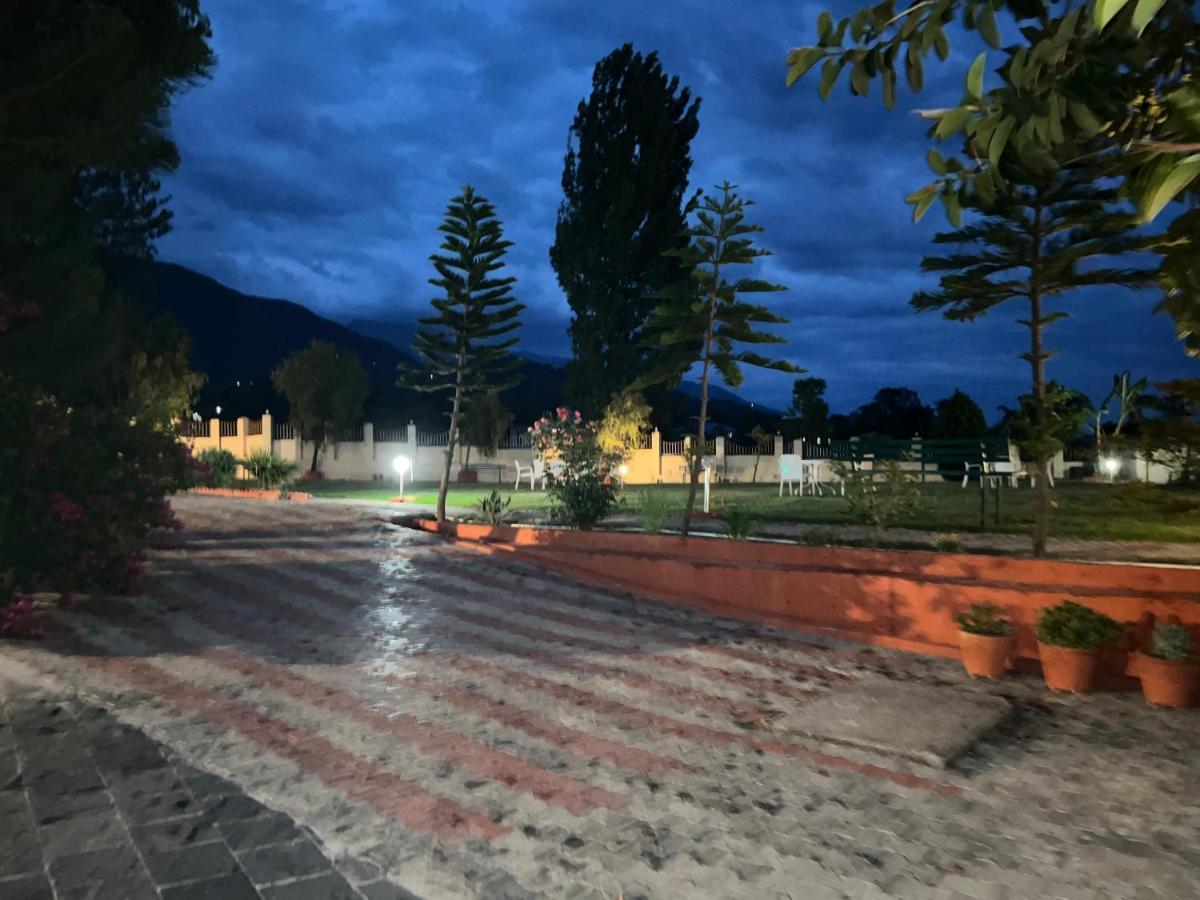 Pops Resort Palampur Ngoại thất bức ảnh