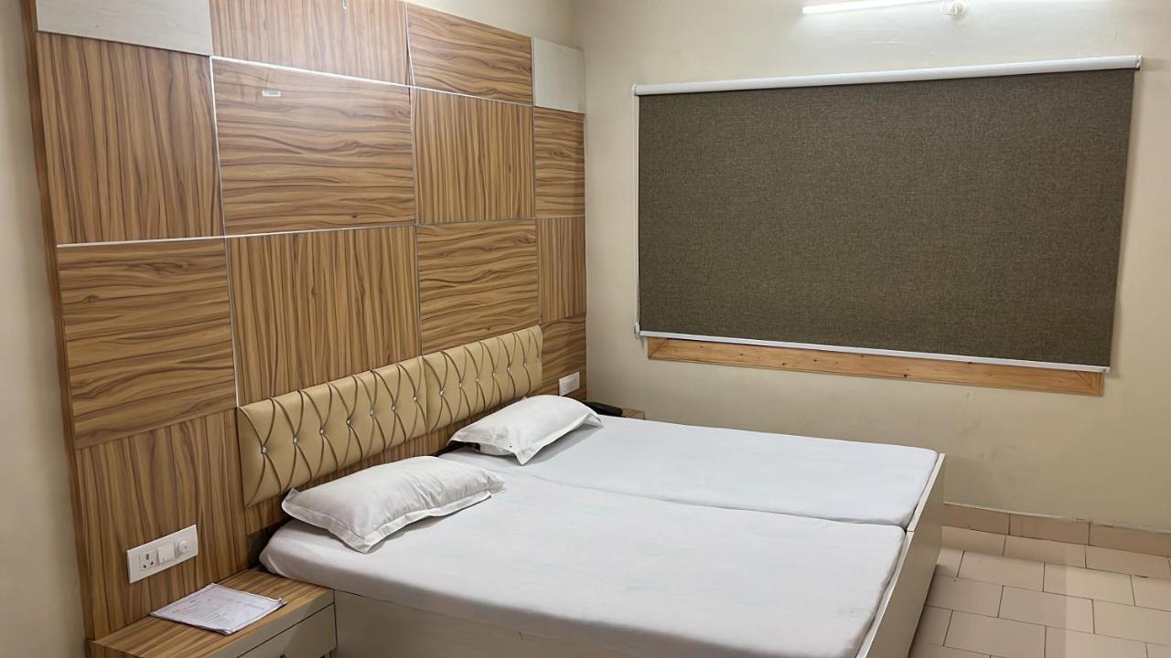 Pops Resort Palampur Ngoại thất bức ảnh