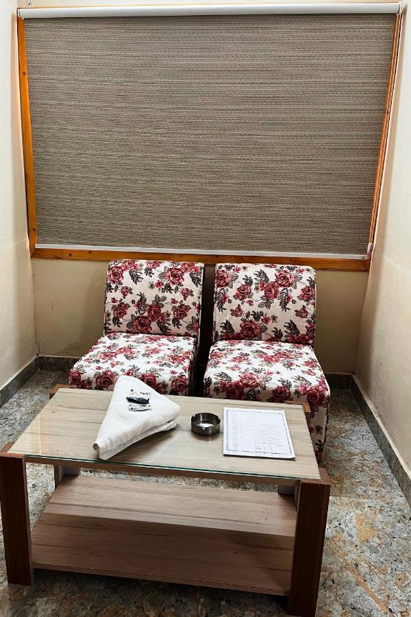 Pops Resort Palampur Ngoại thất bức ảnh